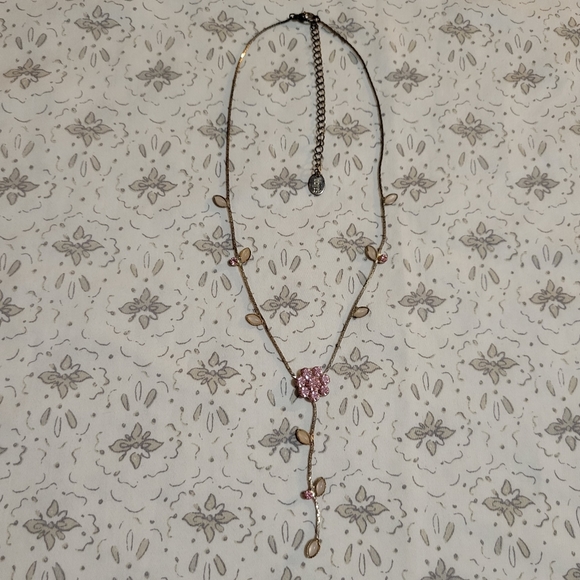 Claire's Y2K Flower Necklace - Picture 1 of 4